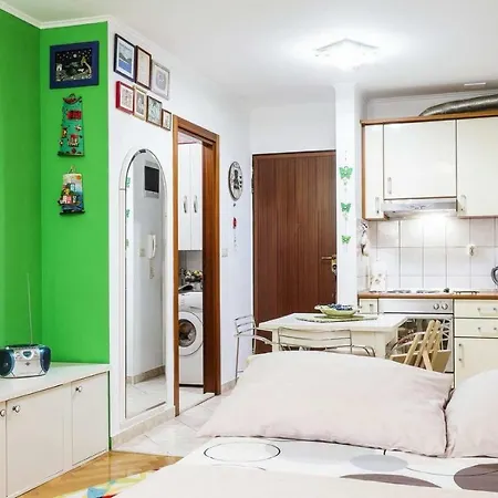 Boutique Apartment *